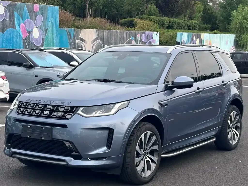 Land Rover Discovery Sport — фото 1