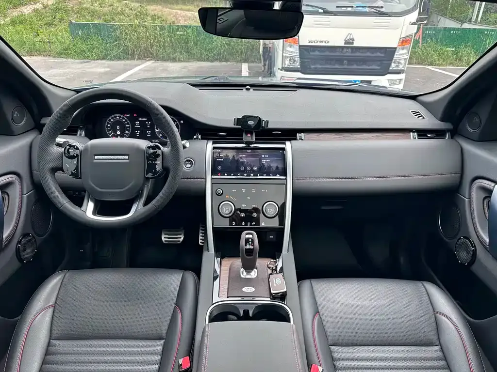 Land Rover Discovery Sport — фото 8