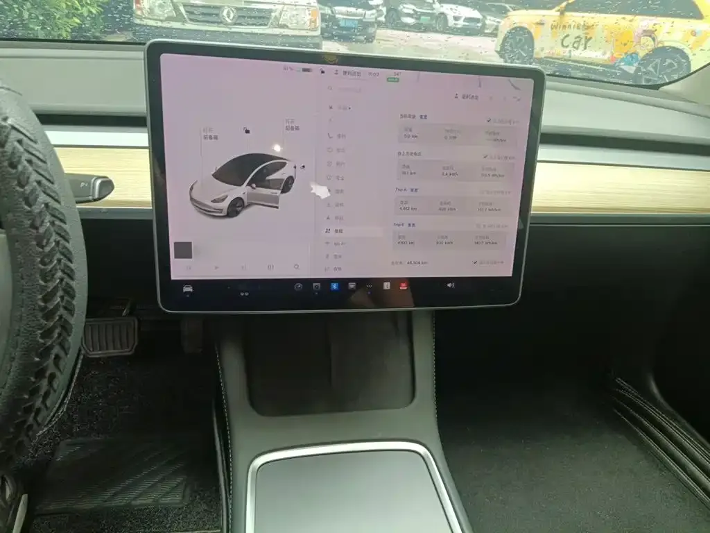 Tesla Model 3 — фото 6