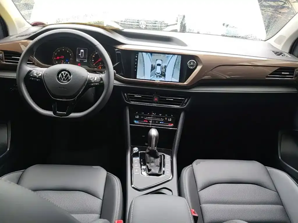Volkswagen Tharu — фото 10