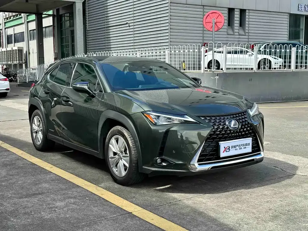Lexus UX — фото 6