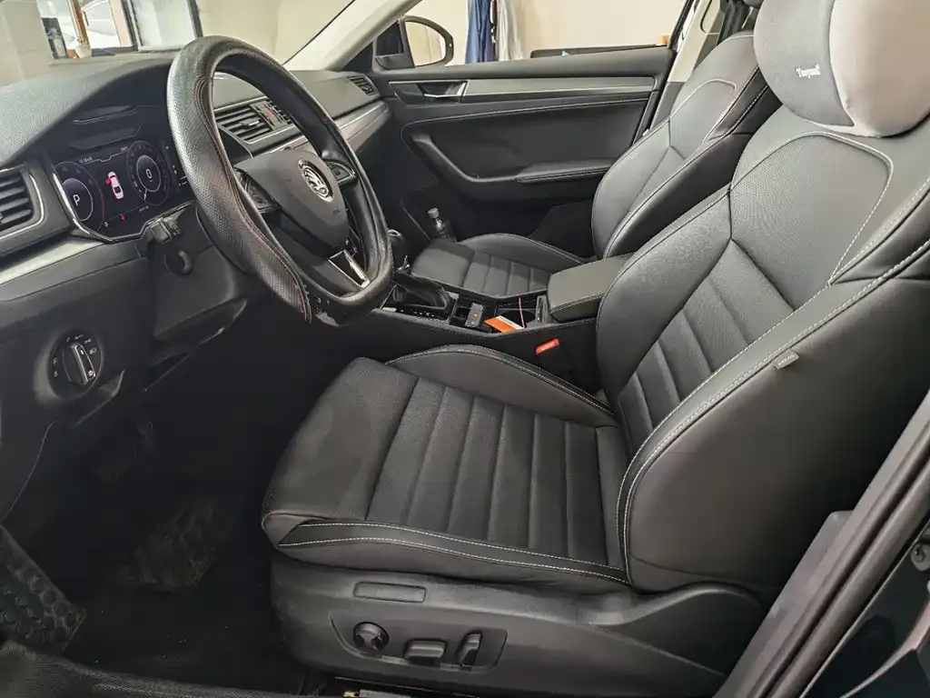 Skoda Superb — фото 3