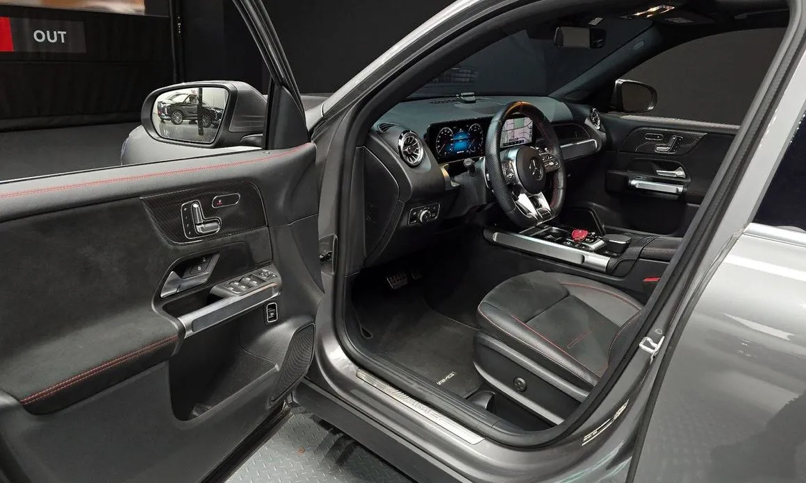 Mercedes-Benz GLB-Class — фото 10