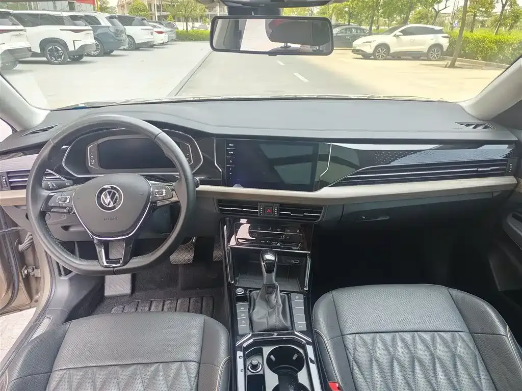 Volkswagen Passat — фото 4