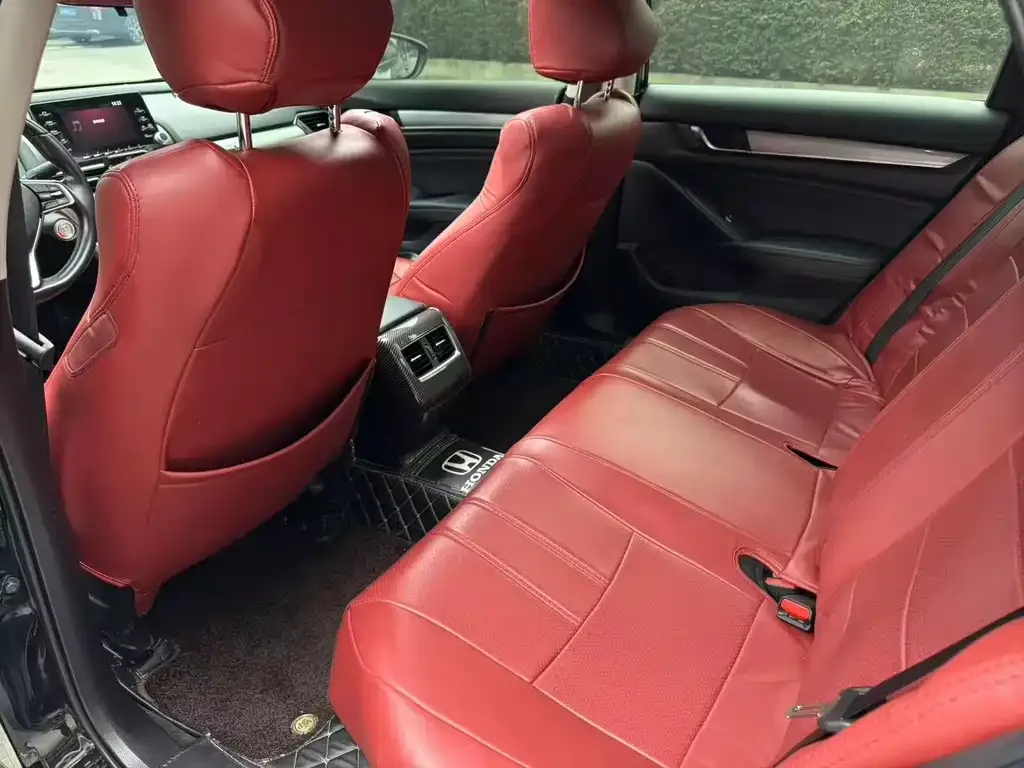 Honda Accord — фото 4