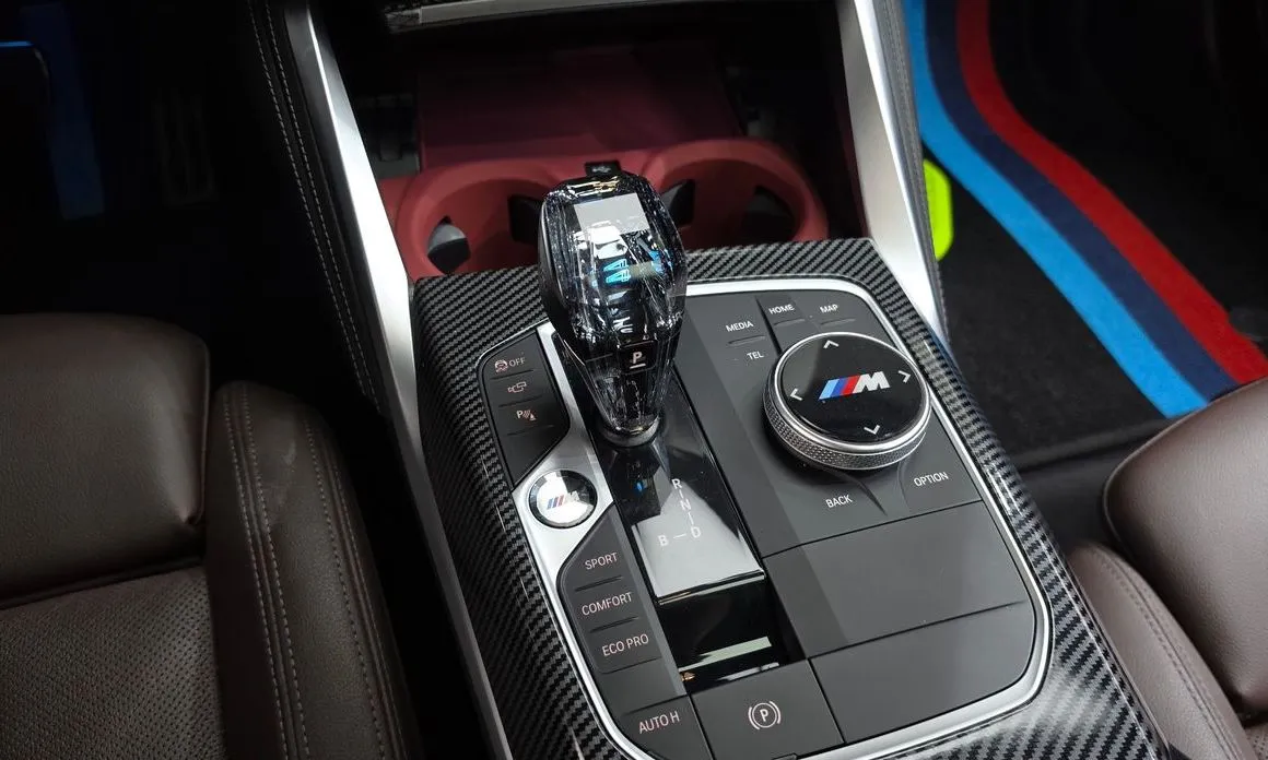BMW i4 — фото 10