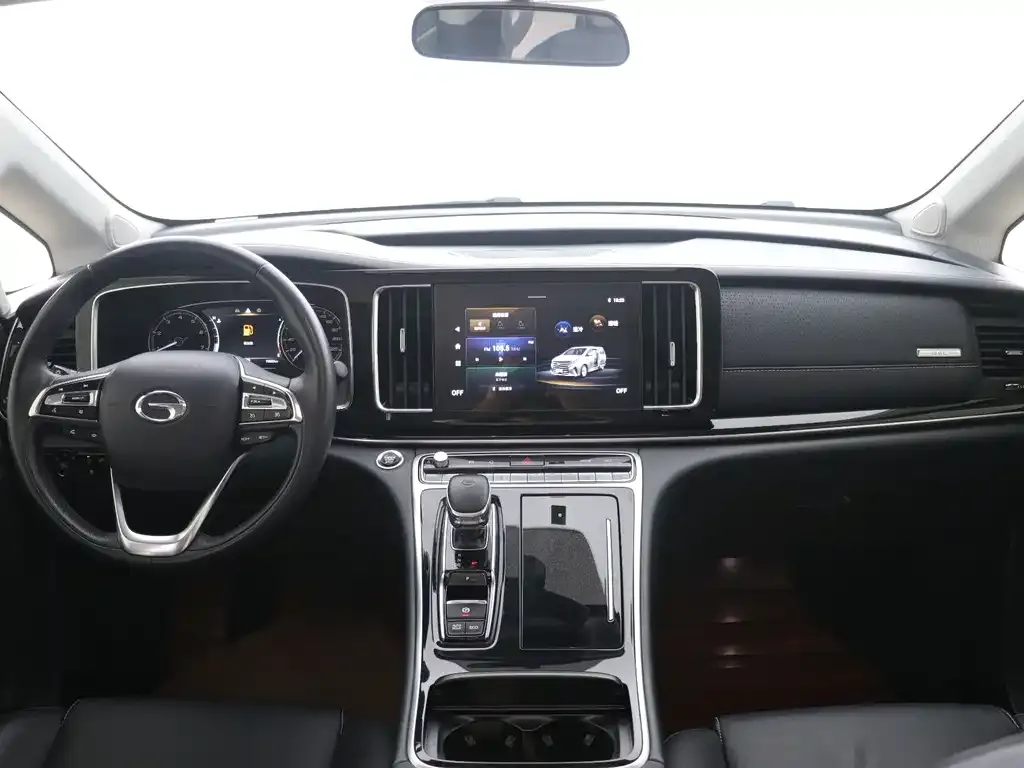 GAC Motor Trumpchi M8 — фото 10
