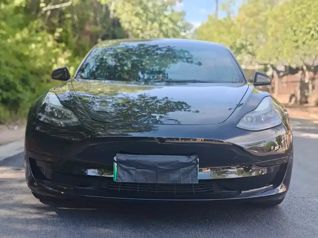 Tesla Model 3 — фото 7