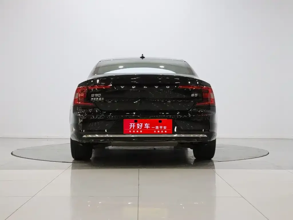 Volvo S90 — фото 4