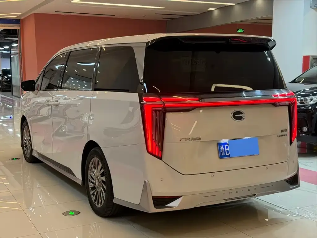 GAC Motor Trumpchi M8 — фото 4
