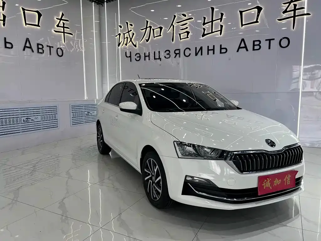 Skoda Rapid — фото 5