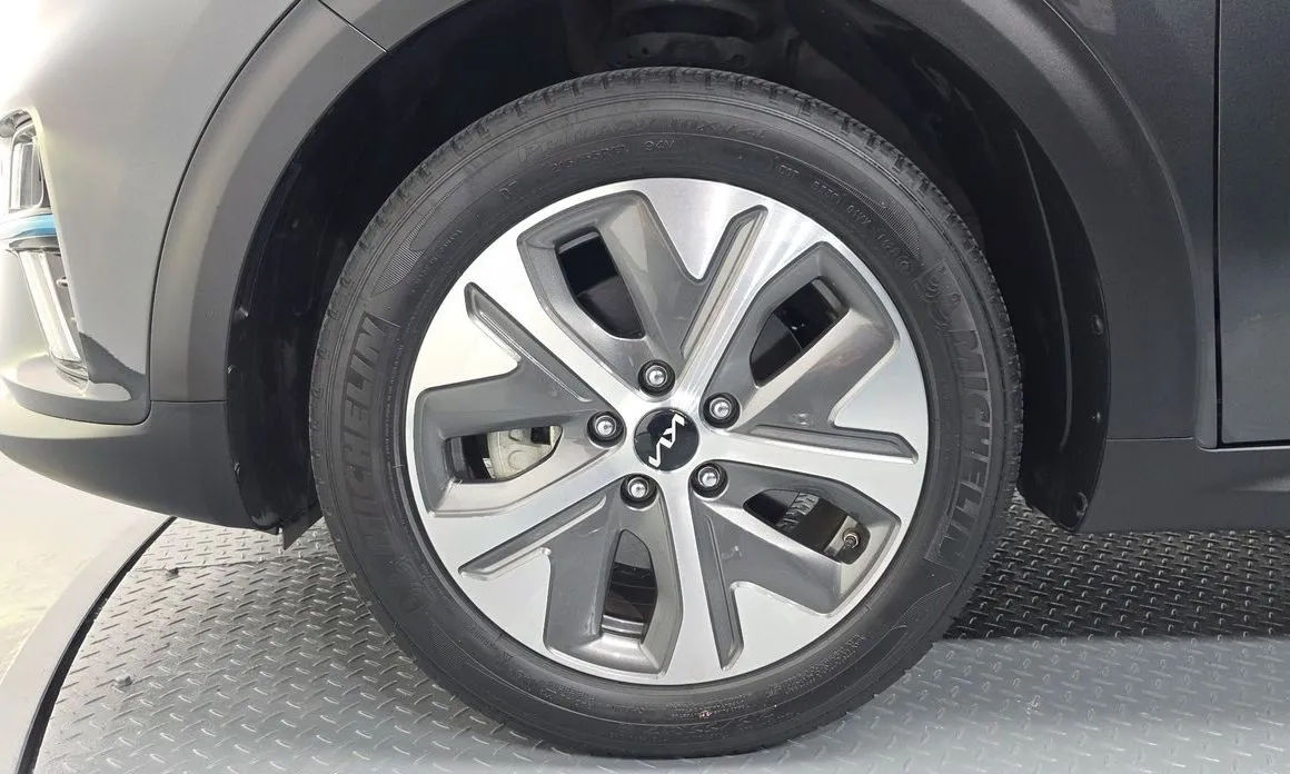 Kia Niro — фото 10
