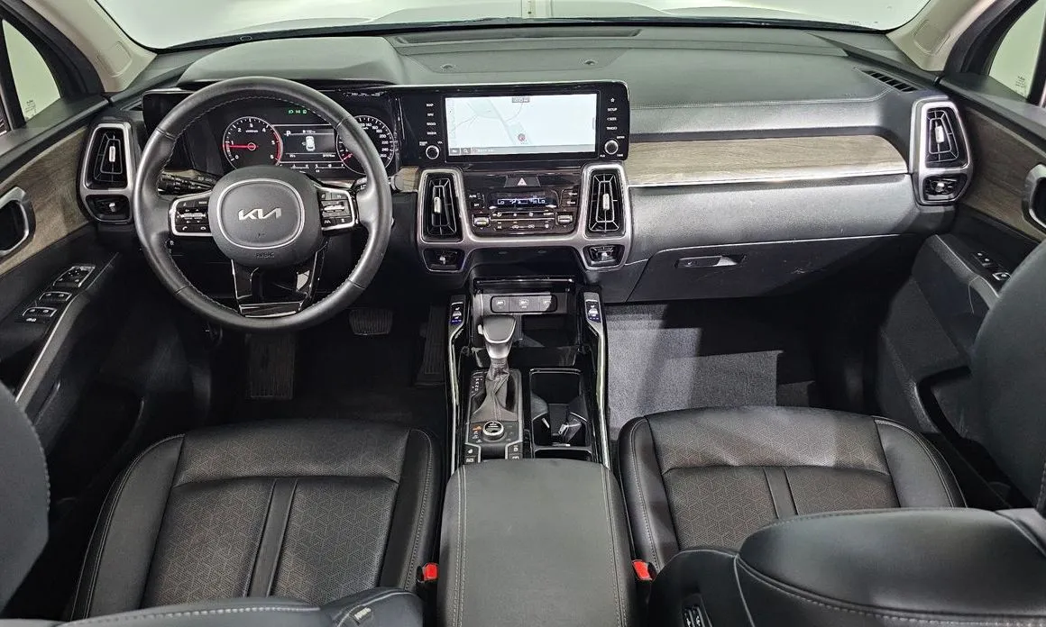 Kia Sorento — фото 10