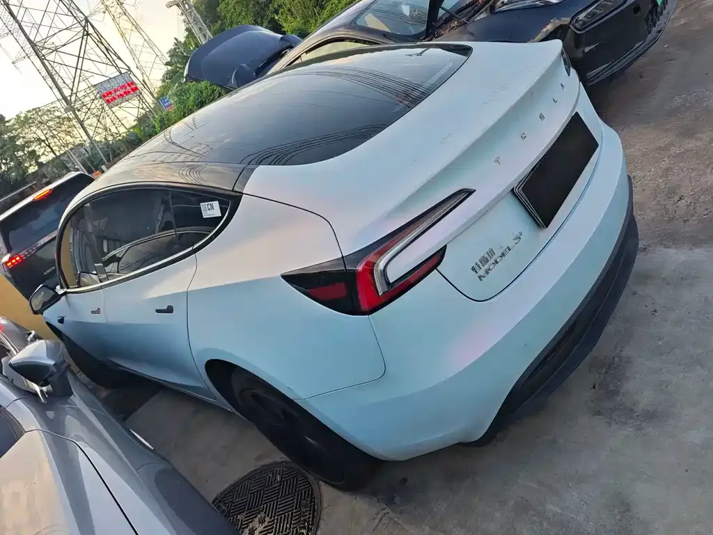 Tesla Model 3 — фото 6
