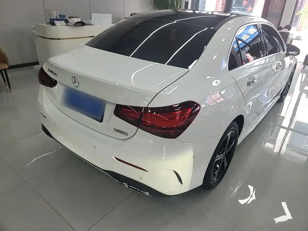 Mercedes-Benz A-Class — фото 10