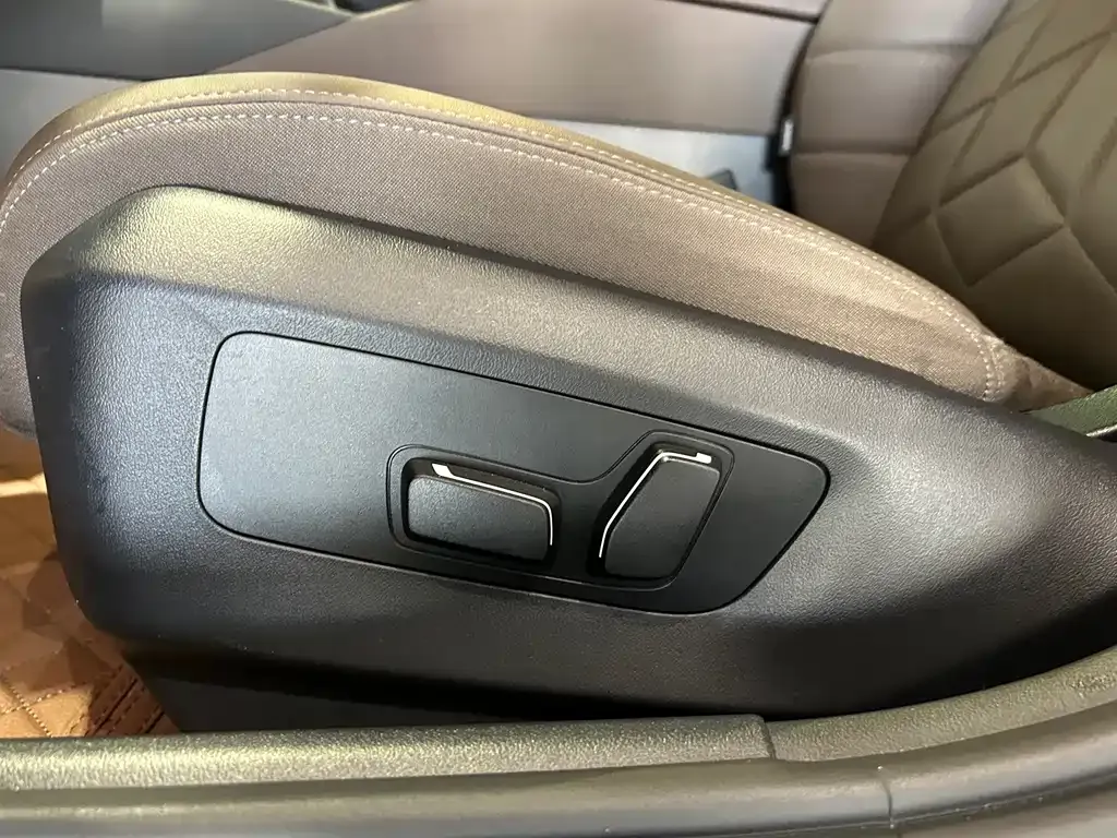 BMW 5 Series — фото 10