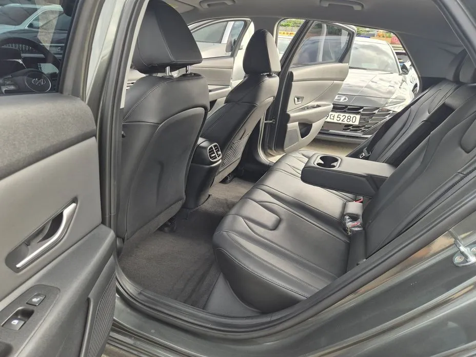Hyundai AVANTE — фото 2