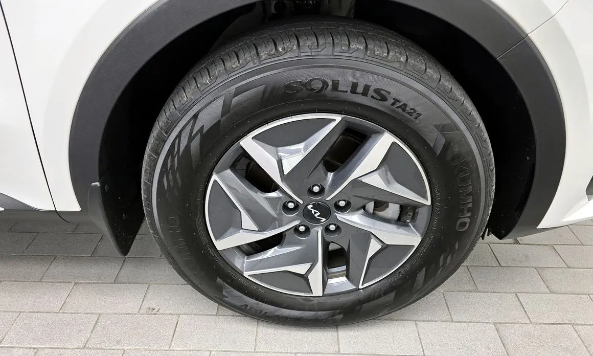 Kia Sorento — фото 10