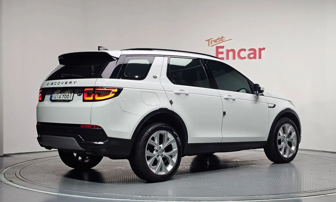 Land Rover Discovery Sport — фото 9