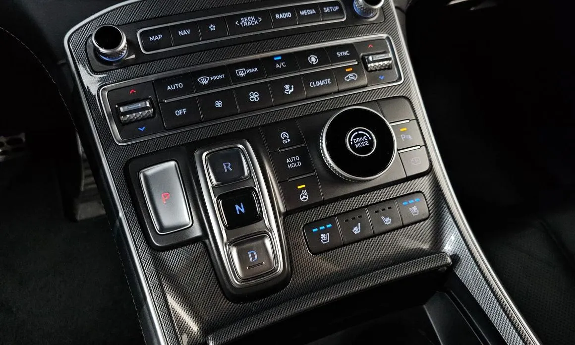 Hyundai Santafe — фото 8