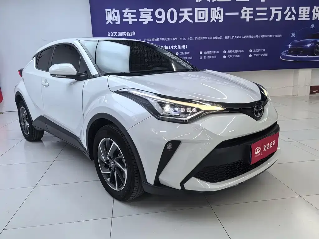 Toyota C-HR — фото 4