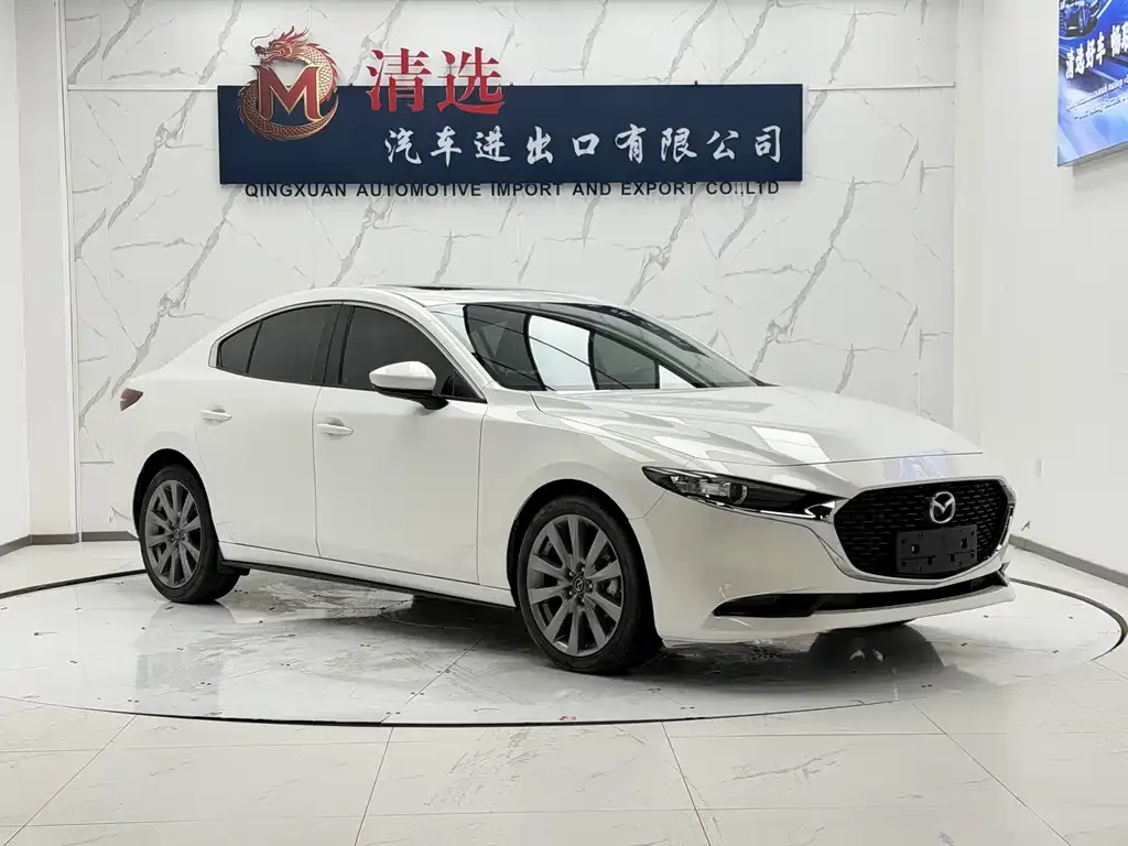 Mazda 3 Axela — фото 10