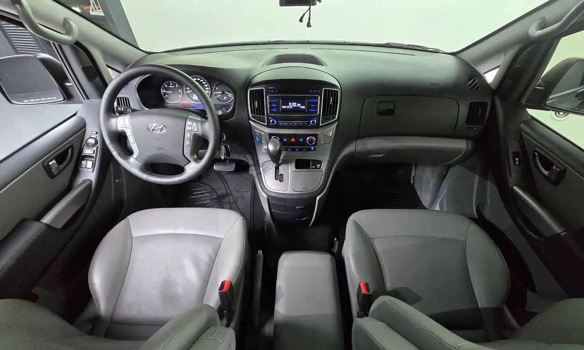 Hyundai Starex — фото 10