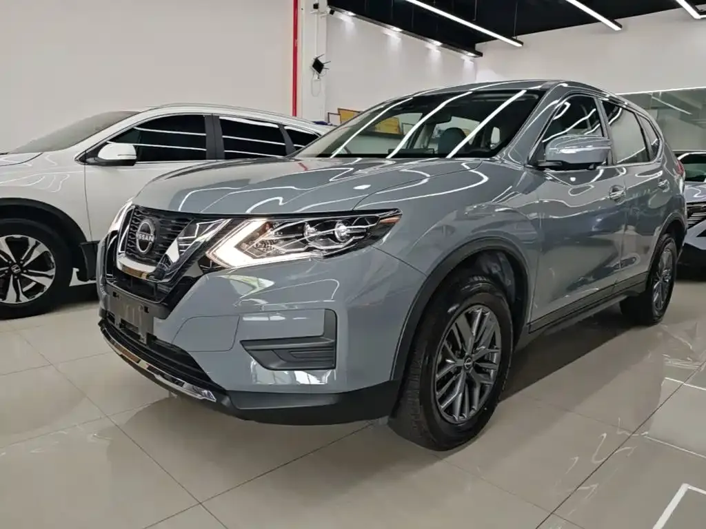 Nissan X-Trail — фото 1