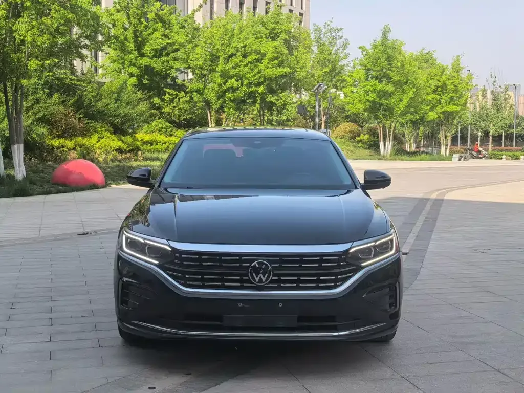 Volkswagen Passat — фото 8