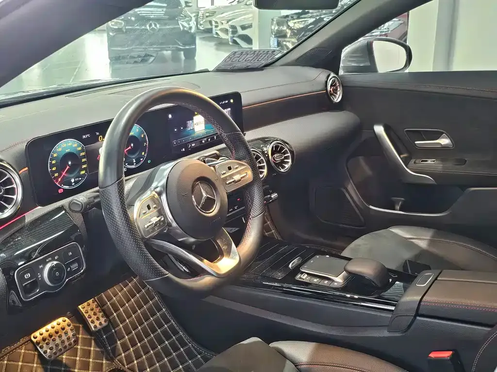 Mercedes-Benz CLA (Import) — фото 6