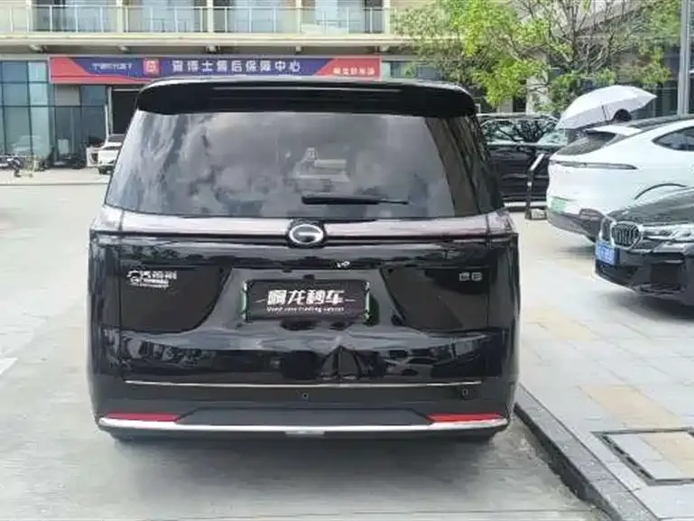 GAC Motor 传祺E8 PHEV — фото 4