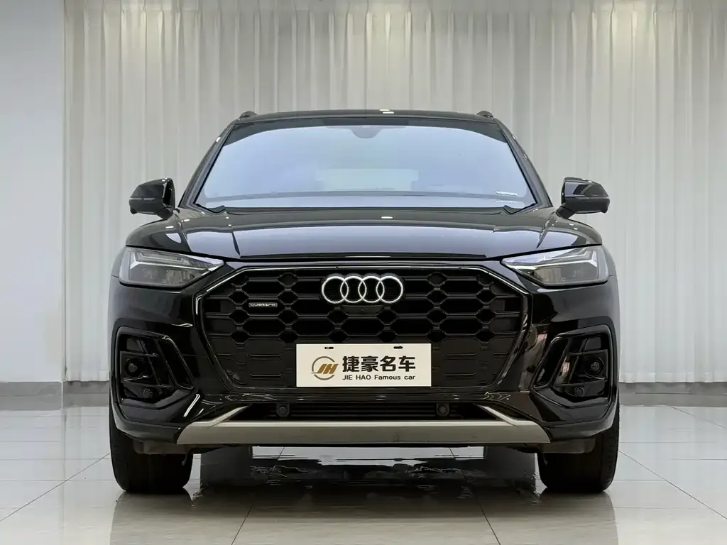 Audi Q5L — фото 4