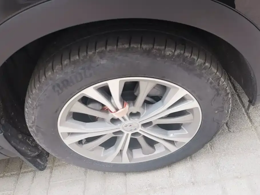 Buick Envision Plus — фото 2