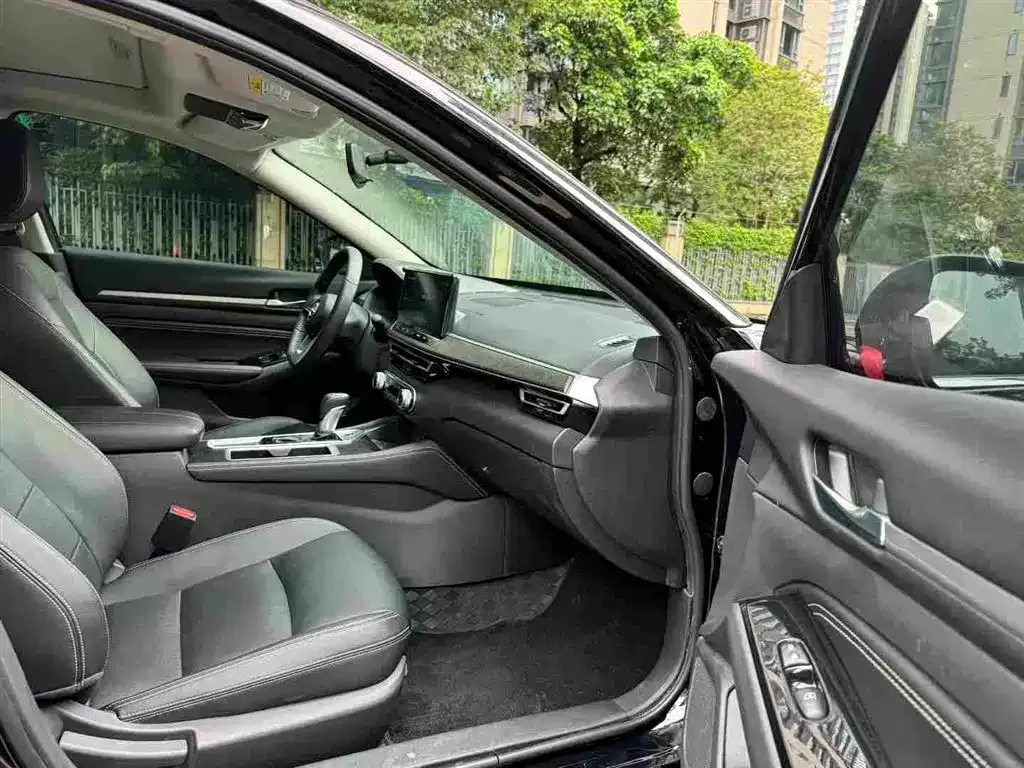 Nissan Teana — фото 5