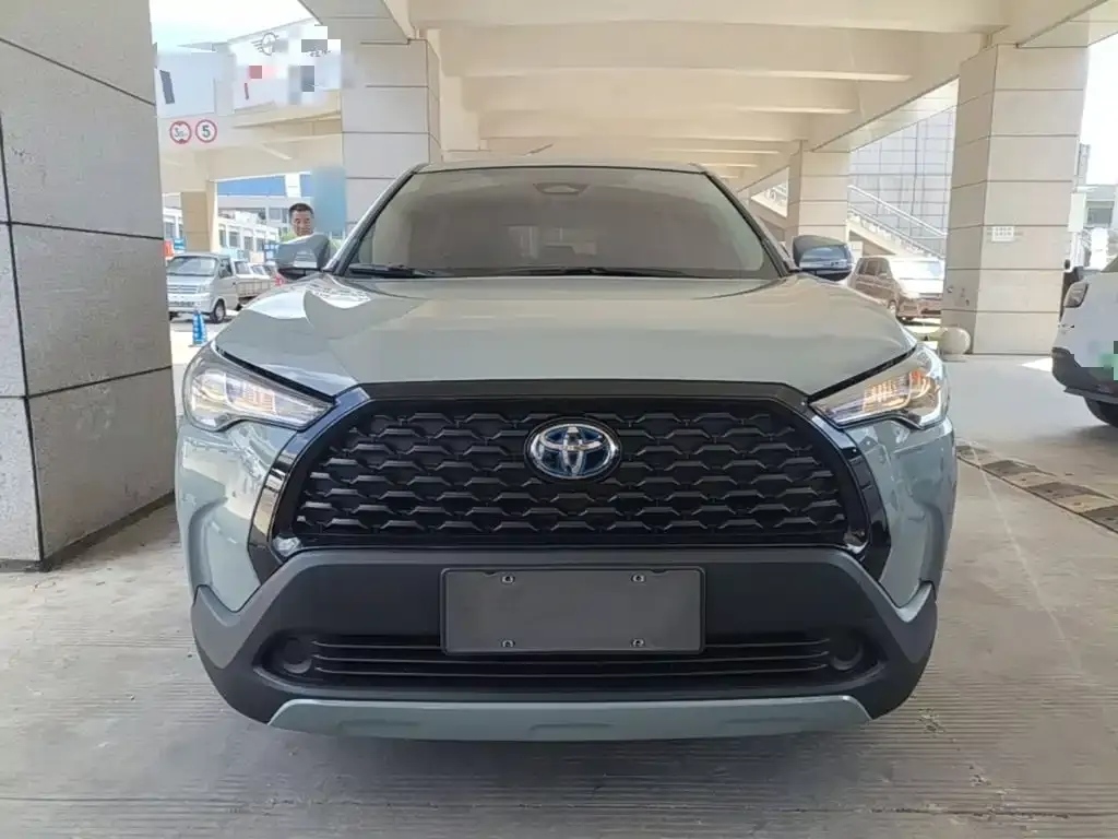 Toyota Corolla Cross — фото 4