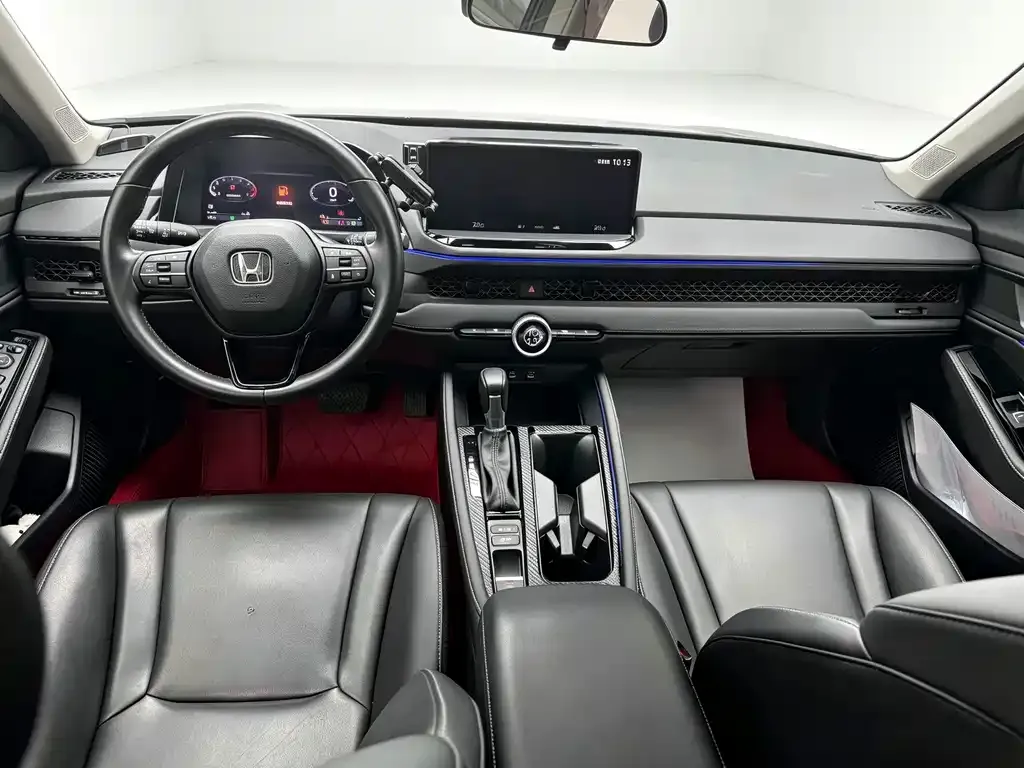 Honda Accord — фото 8