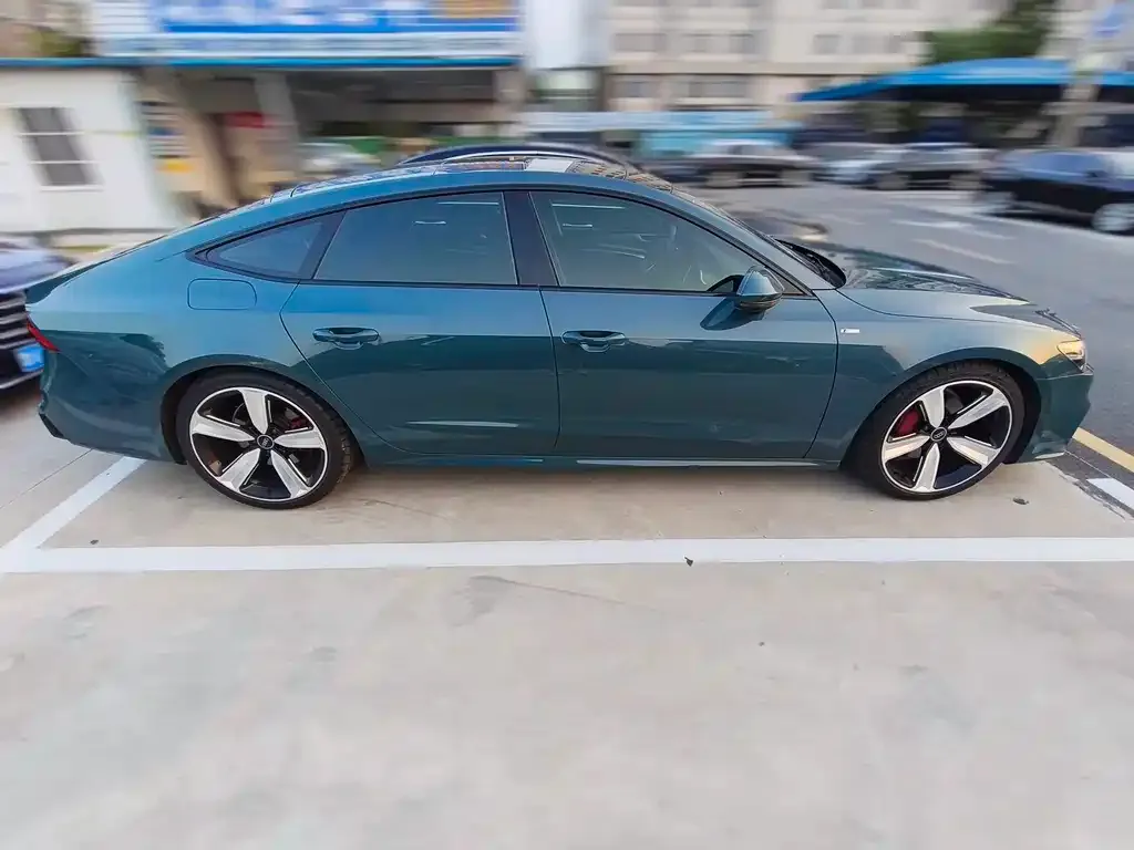Audi A7 — фото 8