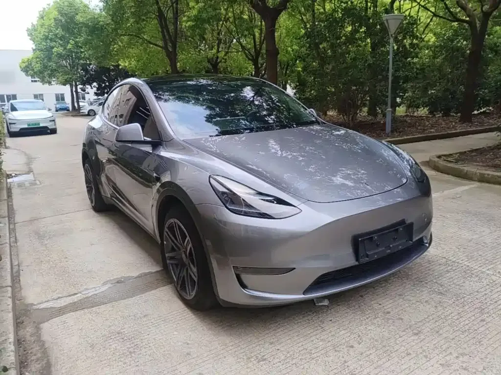 Tesla Model Y — фото 5