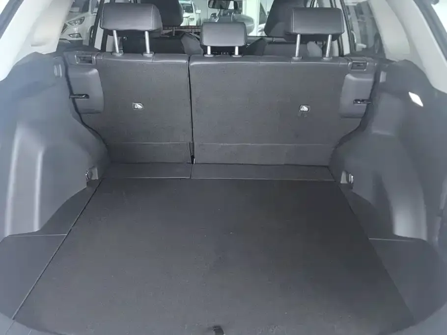 Toyota RAV4 — фото 4