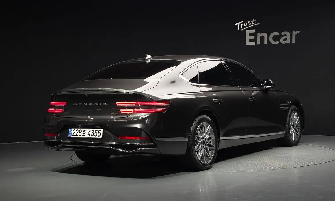 Genesis G80 — фото 9