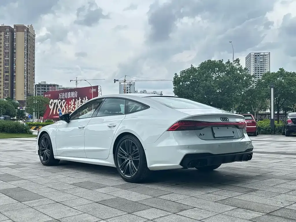 Audi A7 — фото 9