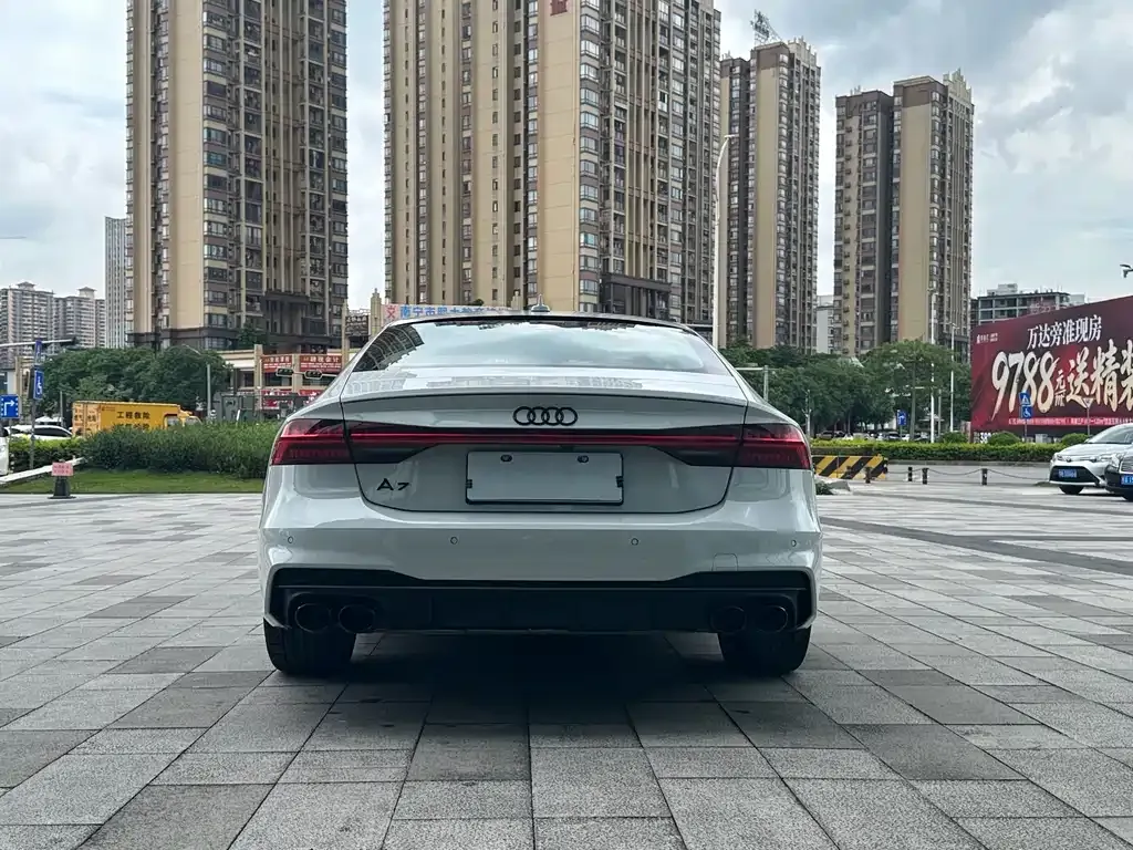 Audi A7 — фото 10