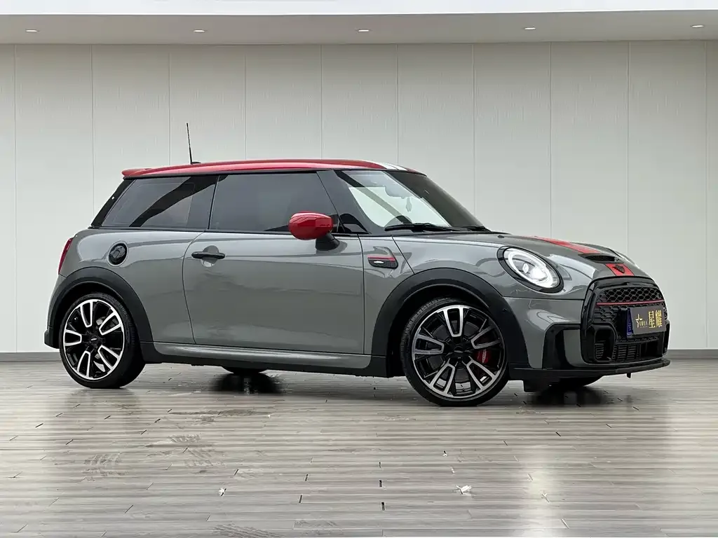 MINI JCW (John Cooper Works) — фото 1