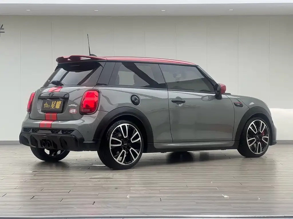 MINI JCW (John Cooper Works) — фото 10