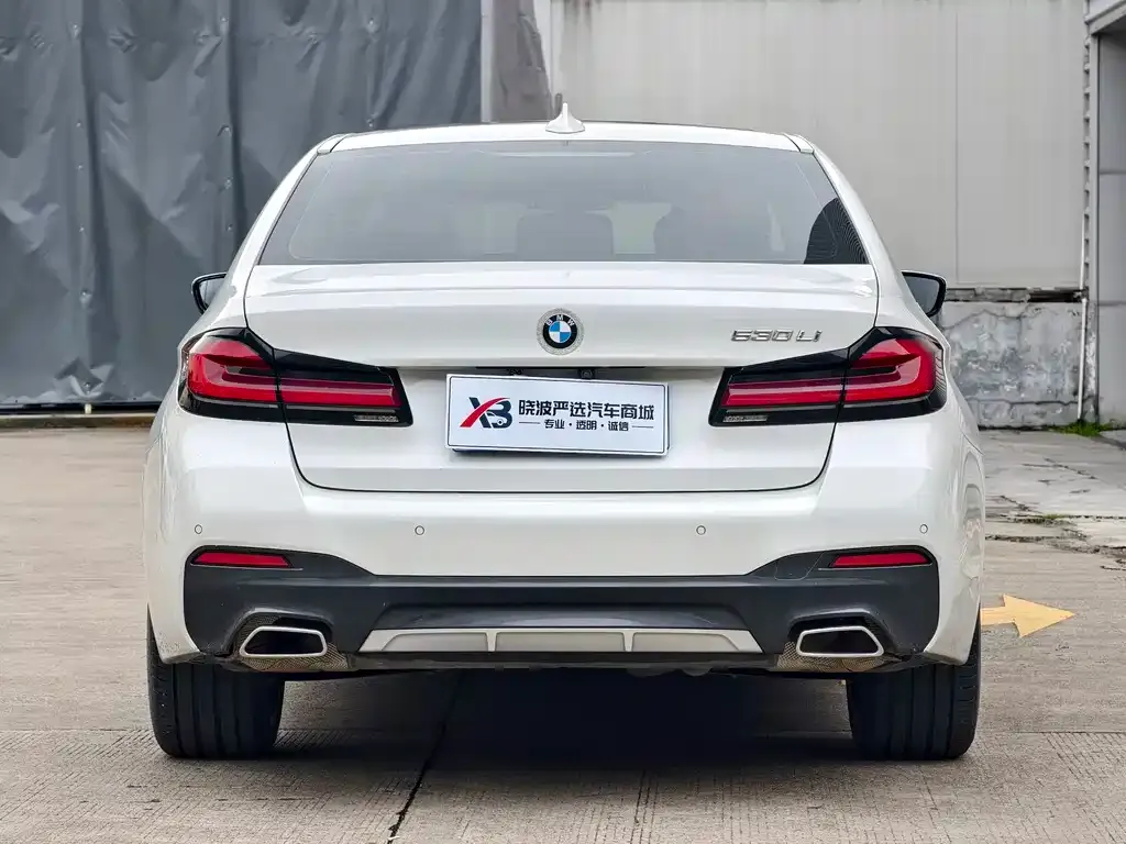 BMW 5 Series — фото 2