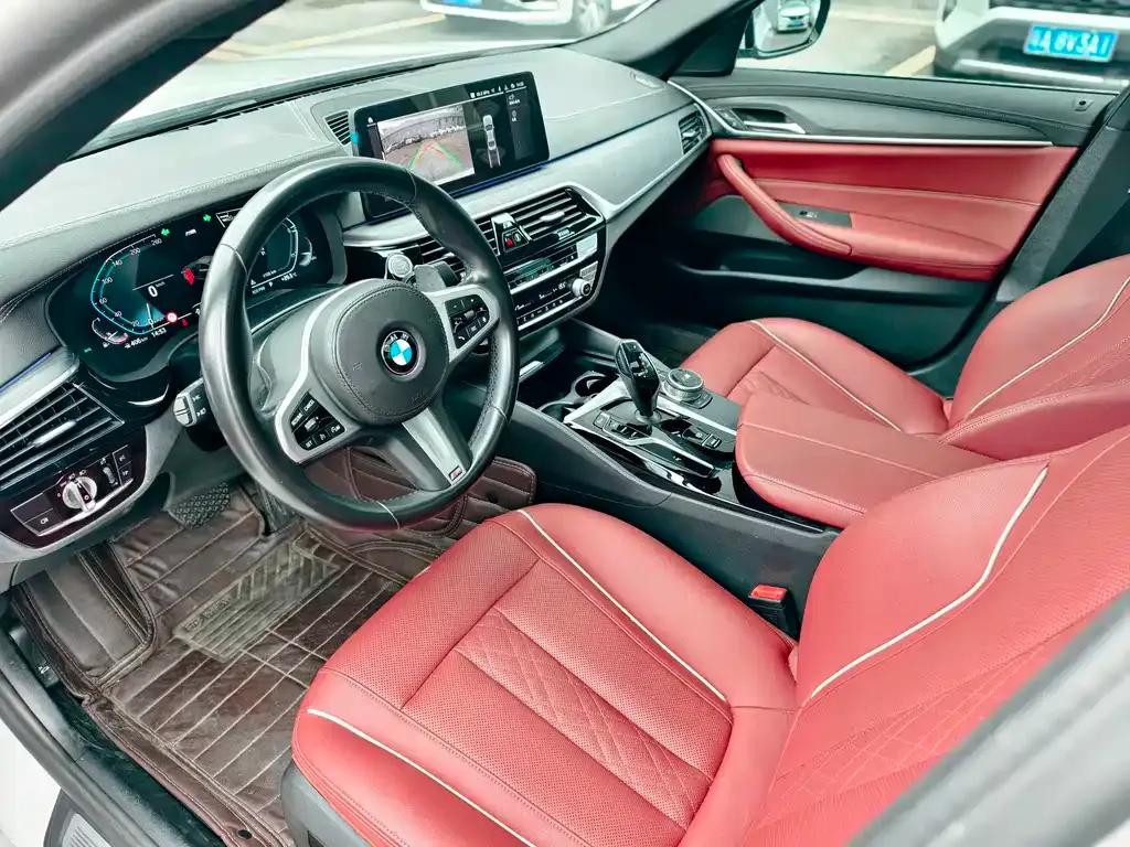 BMW 5 Series — фото 10
