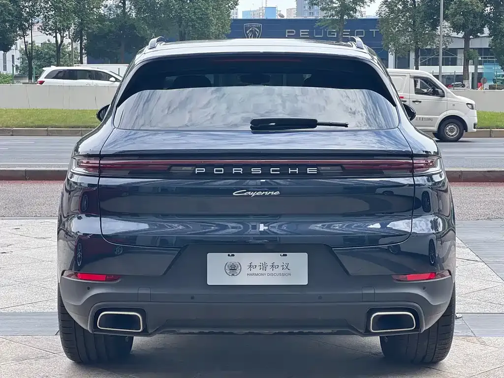 Porsche Cayenne — фото 2