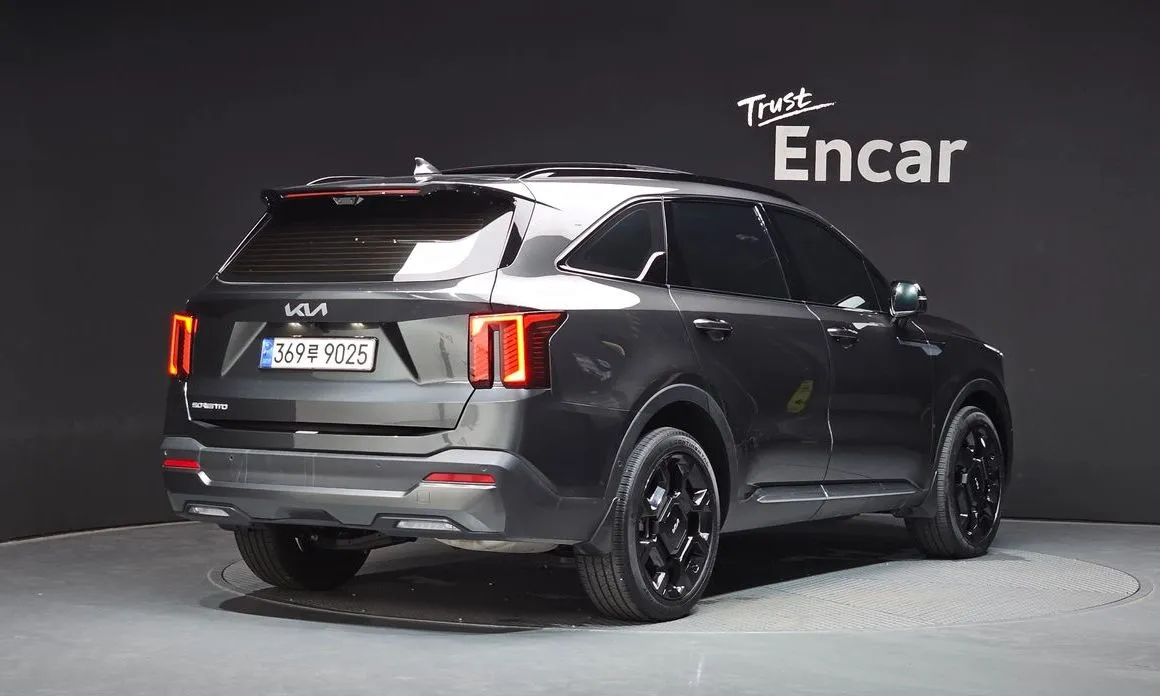Kia Sorento — фото 8