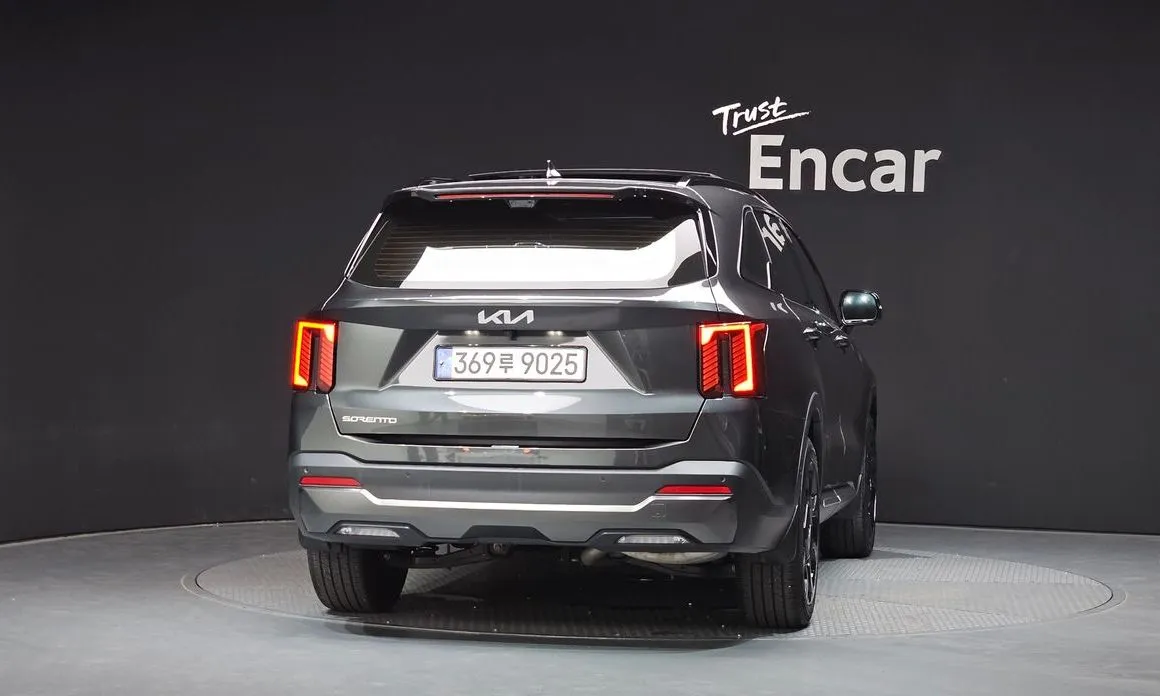 Kia Sorento — фото 6