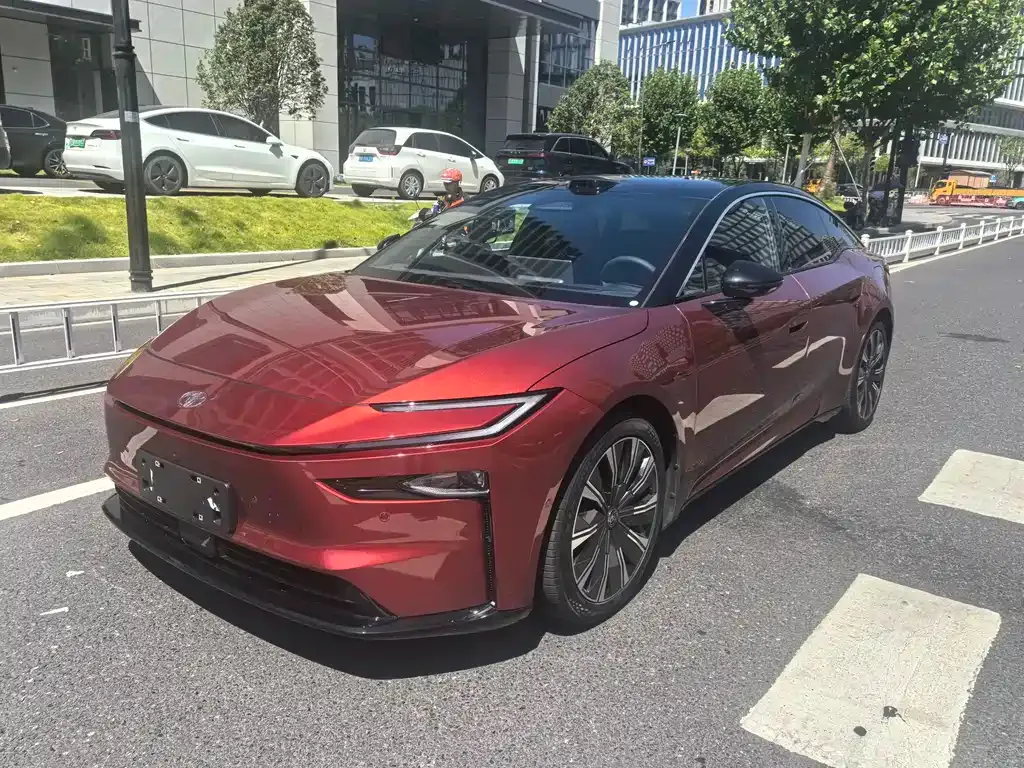 Toyota Platinum 7 — фото 1